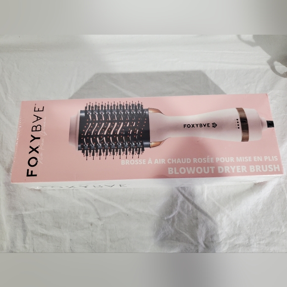 FOXYBAE Blowout Dryer Brush New in Box - Picture 2 of 6